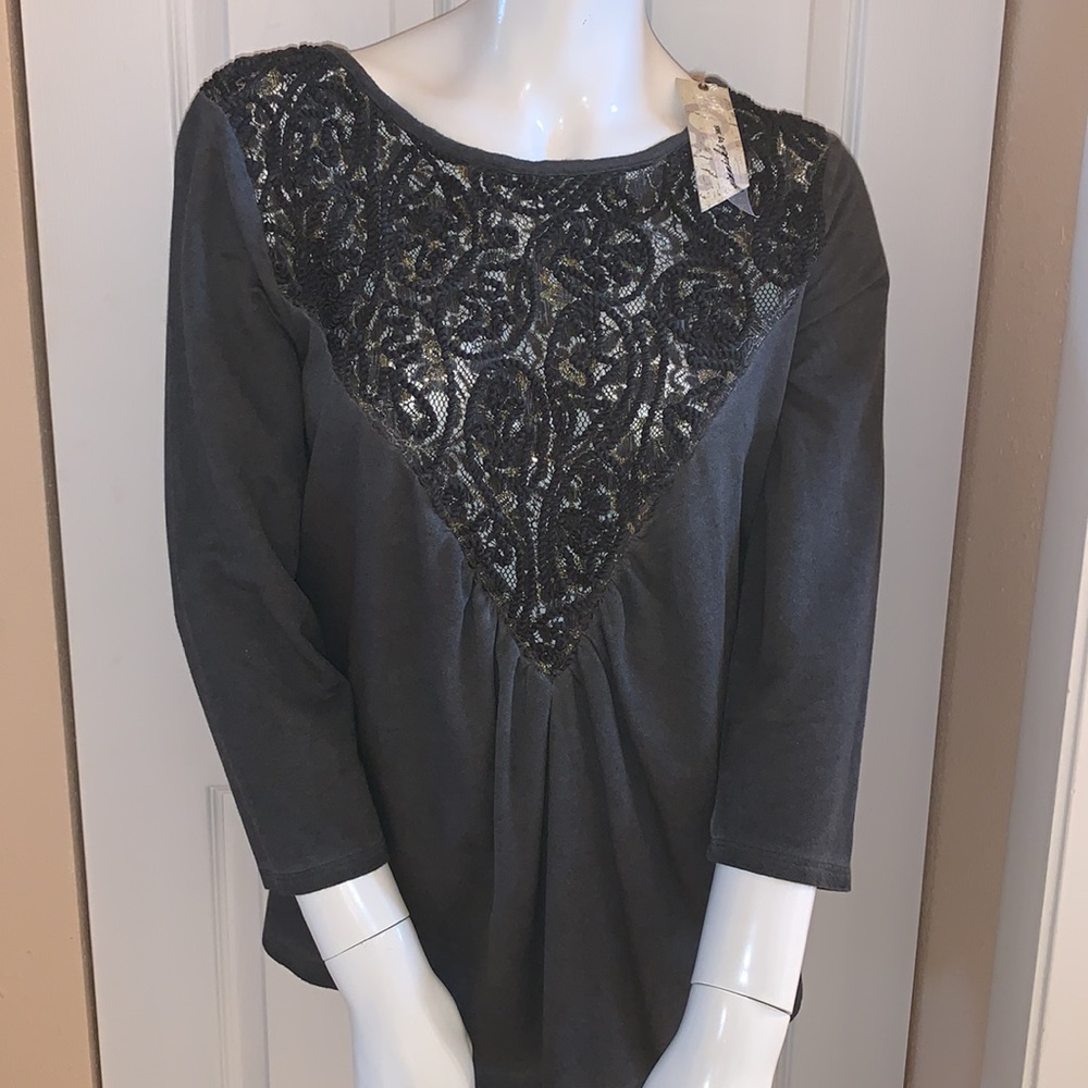 Gimmicks by BKE Top NWT